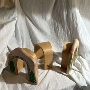 BRIO 33458 Adaptable Tunnel Straight or Curved Mountain Set